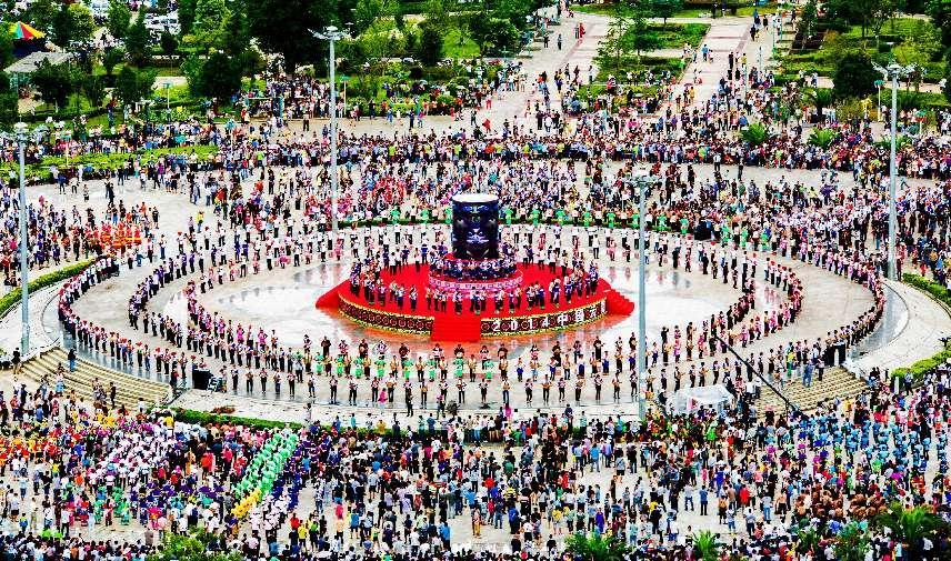 只要人间少痛苦 哪怕架上药生尘