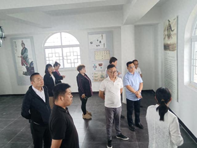 天津市北仓镇商会考察团赴正宁县进行考察并签署招商引资合作协议