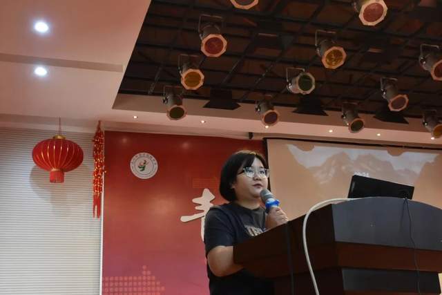 鼓足精神提质增效 持续推进学校高质量发展 ——武穴市育才高中召开2023年暑期集训大会！