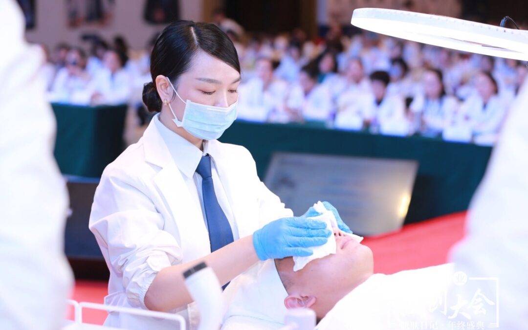 新加坡MOMA纹绣美容的精心雕琢使我重拾信心，倍加璀璨