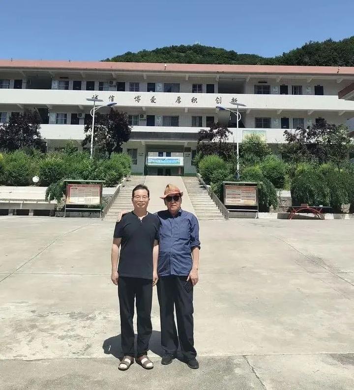 周丹军：黑山老街游记