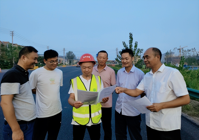 【快讯】武穴市公路事业发展中心扎实开展中秋、国庆节前安全综合大检查！