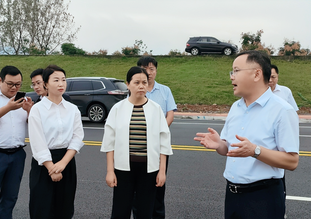 【要闻】武穴市长查俊一行到黄冈天有高中新校区调研项目建设情况
