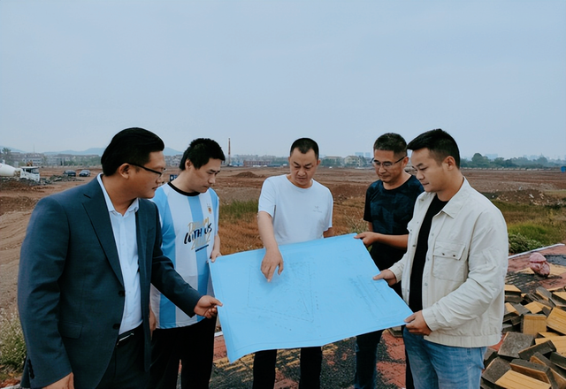 【要闻】武穴市长查俊一行到黄冈天有高中新校区调研项目建设情况