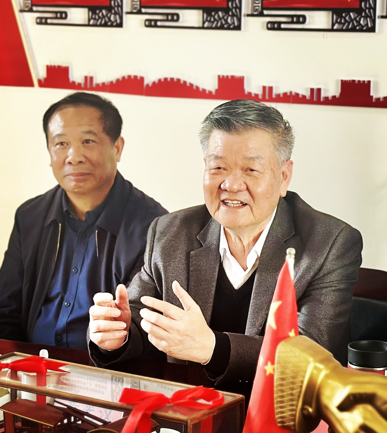 云南长城书画院座谈会在昆明召开