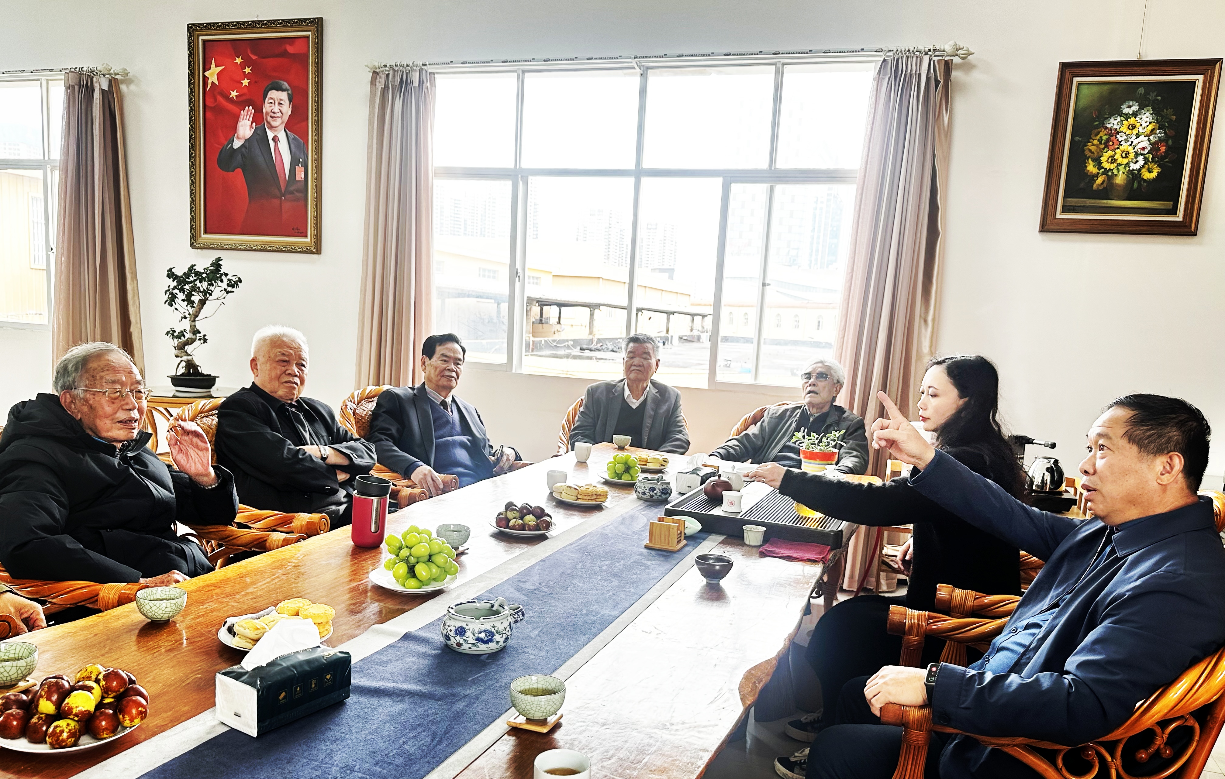 云南长城书画院座谈会在昆明召开