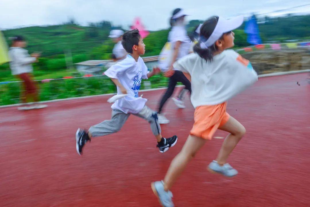 秘境百马创始人金飞豹为亲子跑家庭支招：三步轻松达成亲子跑挑战