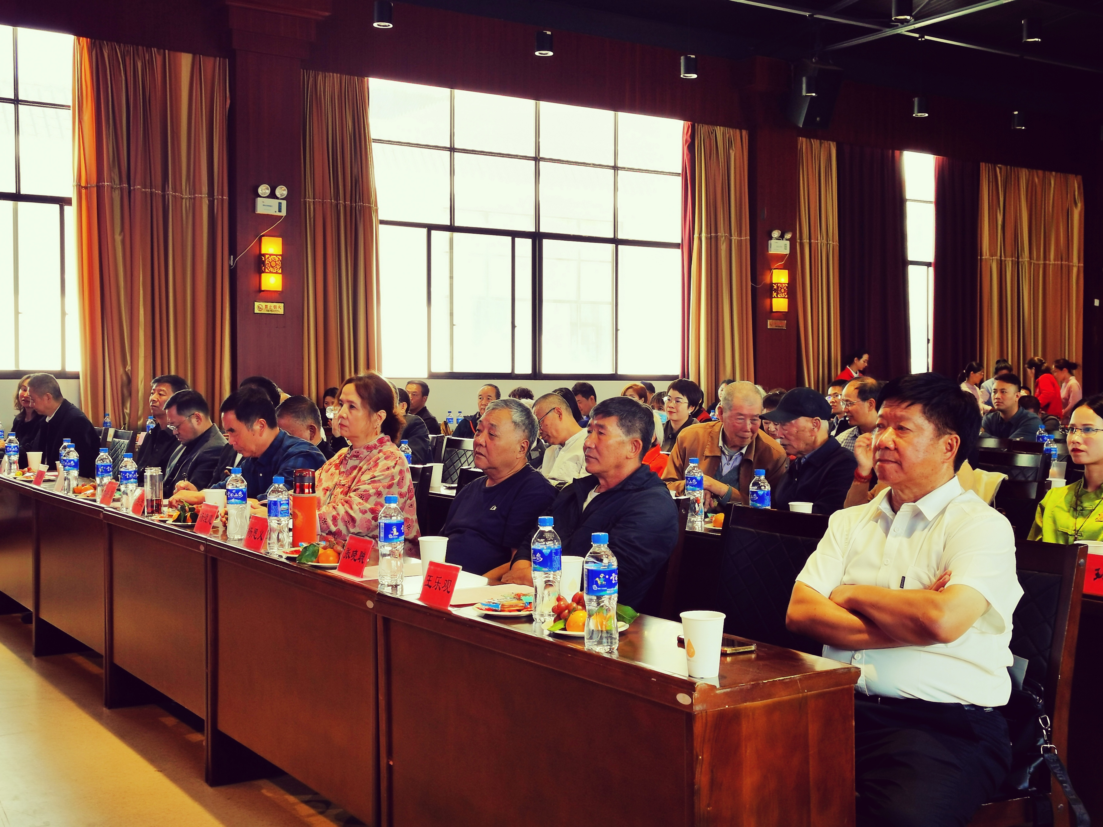 庆祝普洱景迈山古茶林申遗成功暨第十八届茶寿节大会在昆明举行