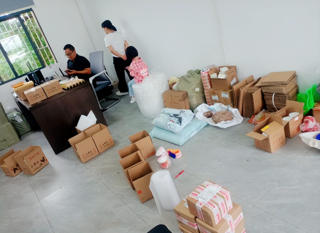 湖北武穴：真嗨！梅川“90后”村支书变身“带货达人”