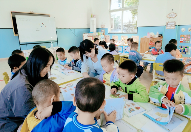 【聚焦】湖北武穴市大法寺镇实验幼儿园郑锦涛：用心用情做好每一件事！