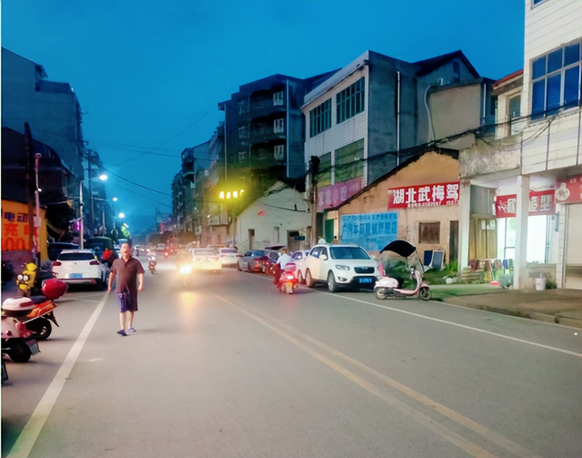 “暖心书记”办好事——武穴市梅川镇梅浦社区推进“百日攻坚”纪略