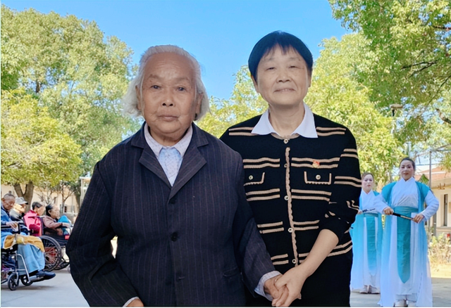 【暖心】写在武穴市慈善会“爱在重阳节·情满福利院”活动之际