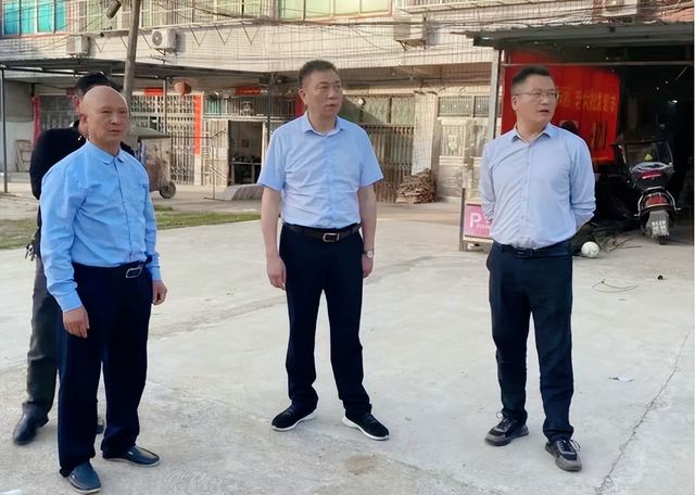 武穴市梅川镇居杠社区：“颜值”“内涵”齐提升