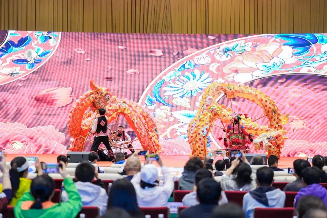 “异马当先·龙飞凤舞迎新春”石屏异龙湖美丽乡村马拉松元旦开跑