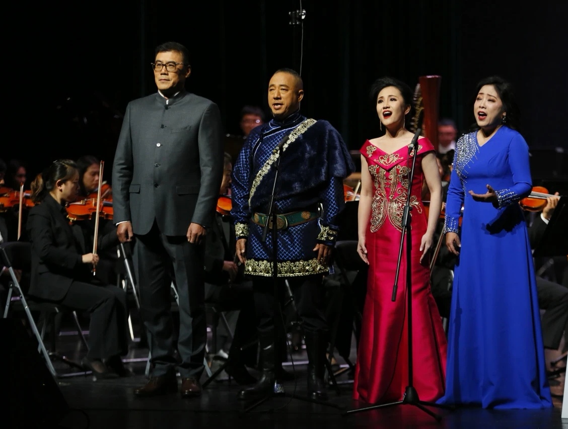 云南的骄傲：晓耕交响合唱音乐会在云南大剧院举行