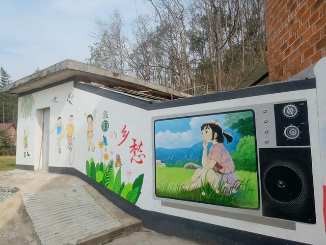 武穴市梅川镇：“木工”卢野墙绘作品惊艳大江南北