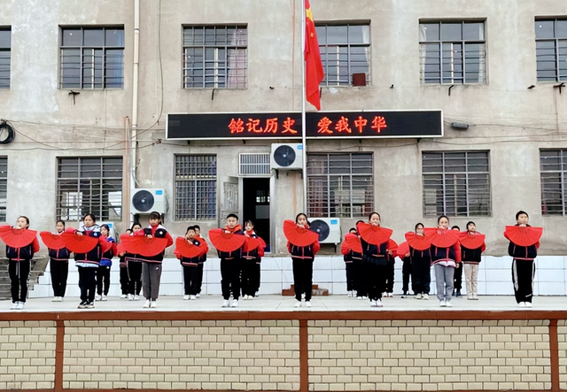 国家公祭日 缅怀永不忘——武穴市第六实验小学开展“国家公祭日”纪念活动