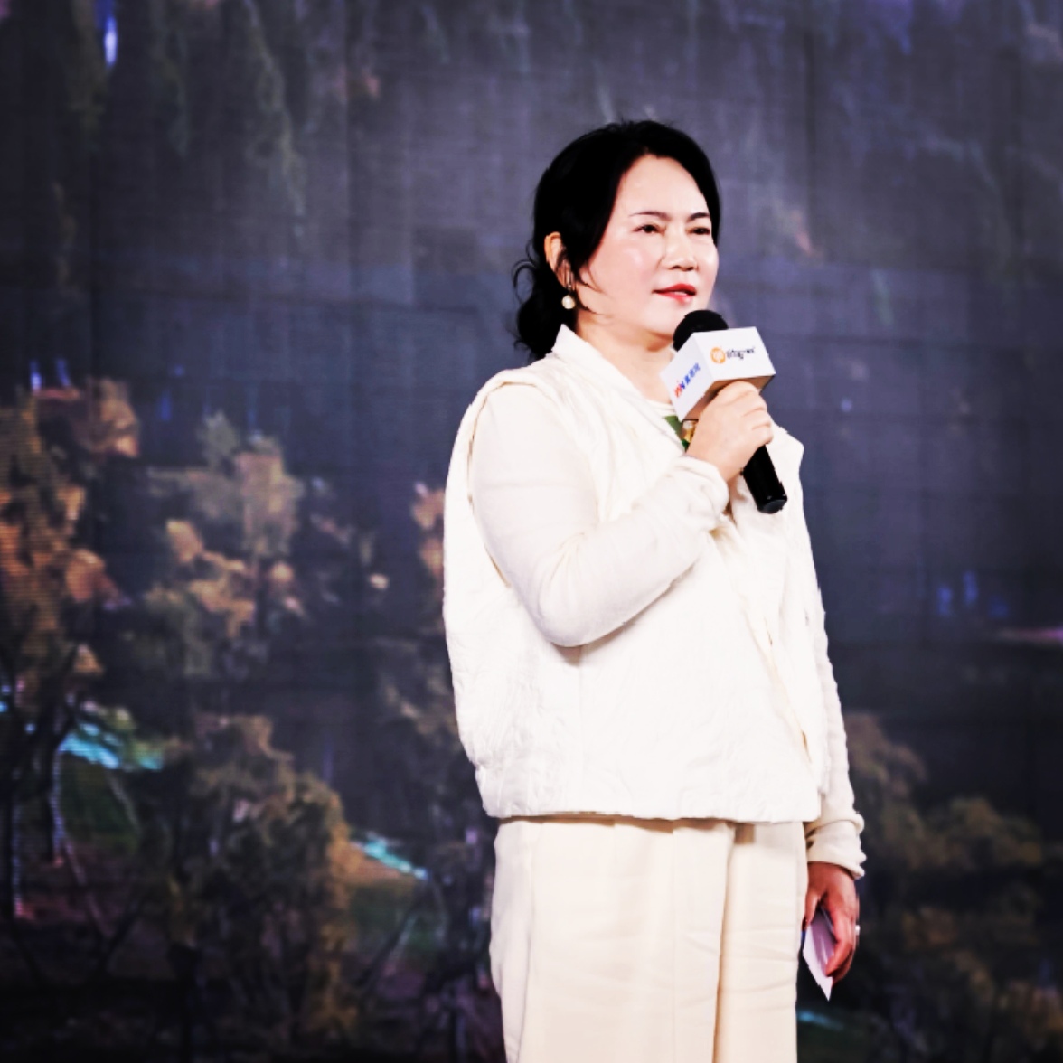 坚守热爱，重塑有温度的城市“心”生活