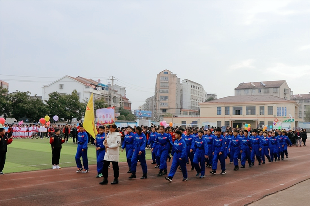 扬体育精神 展卓越风采——武穴市第六实验小学梅川校区冬运会“嗨”翻校园！