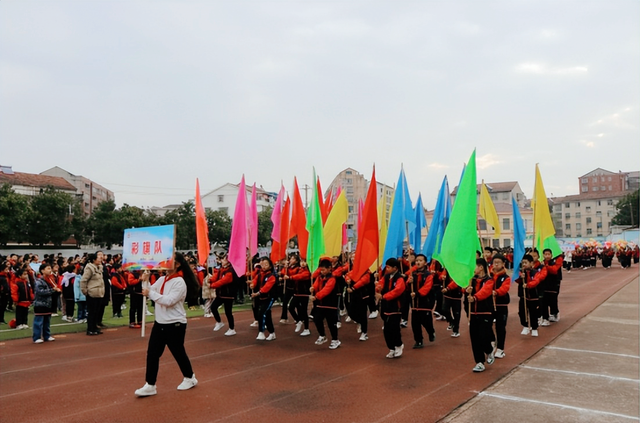 扬体育精神 展卓越风采——武穴市第六实验小学梅川校区冬运会“嗨”翻校园！