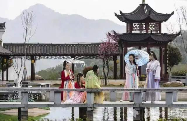 湖北武穴：朱佩兵，横岗山脚下“驻村”的感人故事！