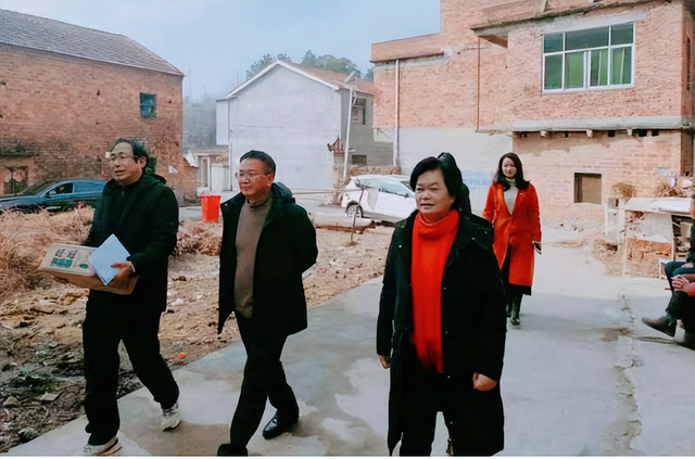 【专题报道】湖北武穴市慈善会：慈善升温，让大爱之花开遍港城大地！