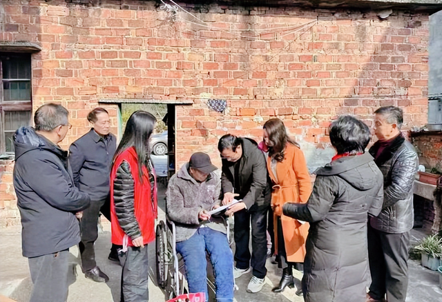 【专题报道】湖北武穴市慈善会：慈善升温，让大爱之花开遍港城大地！