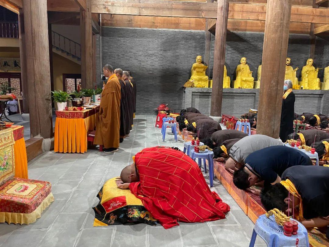 灵峰岩下古寺幽，沧海桑田眼底收——游浙江宁波大乘禅寺