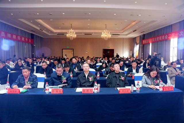 商会团拜贺新春，不忘慰问农民工