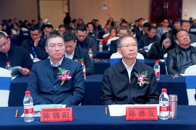 商会团拜贺新春，不忘慰问农民工