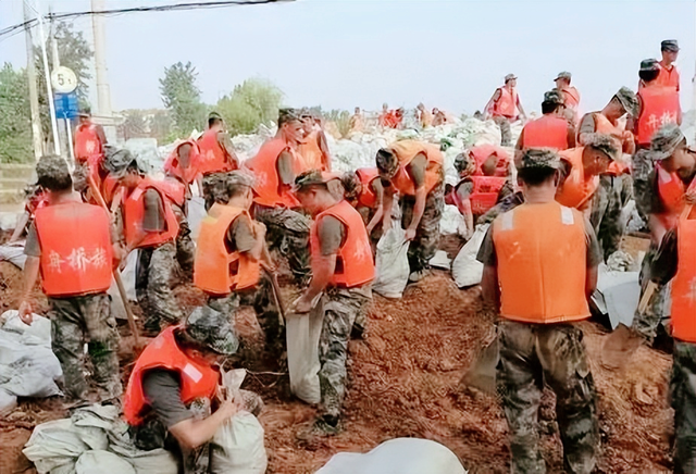 鱼水情深！武穴市退役军人事务局联合市人武部赴武汉走访慰问舟桥旅部队