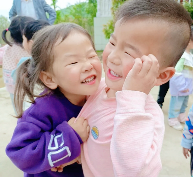 【今日黄冈】武穴市永宁幼儿园大法寺实验园区开展“亲近自然 拥抱春天”研学活动