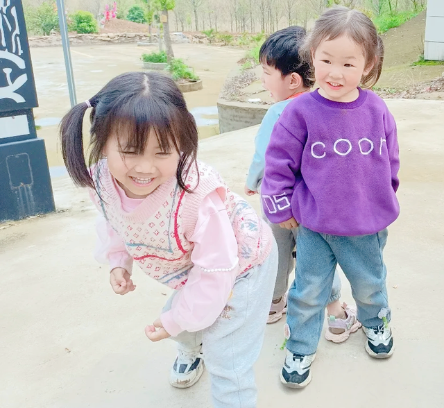 【今日黄冈】武穴市永宁幼儿园大法寺实验园区开展“亲近自然 拥抱春天”研学活动