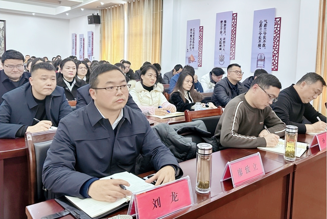 【今日黄冈】永不褪色的印象——听陶勇军讲座有感！