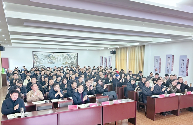 【今日黄冈】永不褪色的印象——听陶勇军讲座有感！