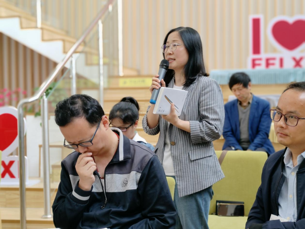 王晖散文集《箸代笔》分享会成功举办 