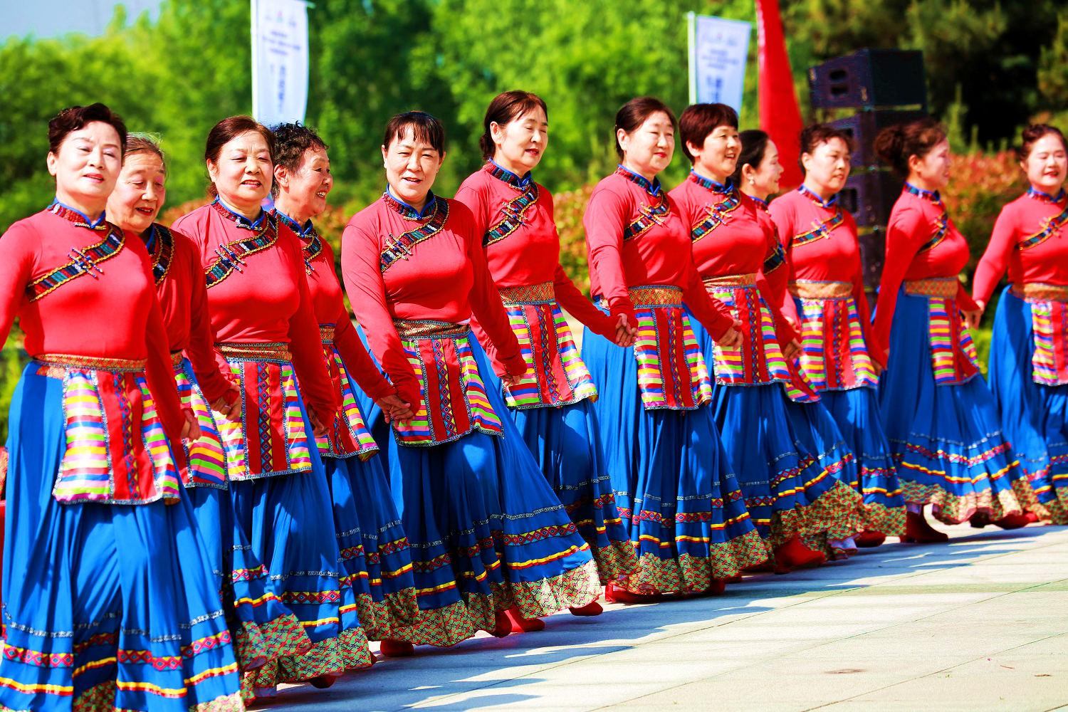 中国体育彩票“恒地 天悦杯”泰安市第十四届全民健身运动会开幕