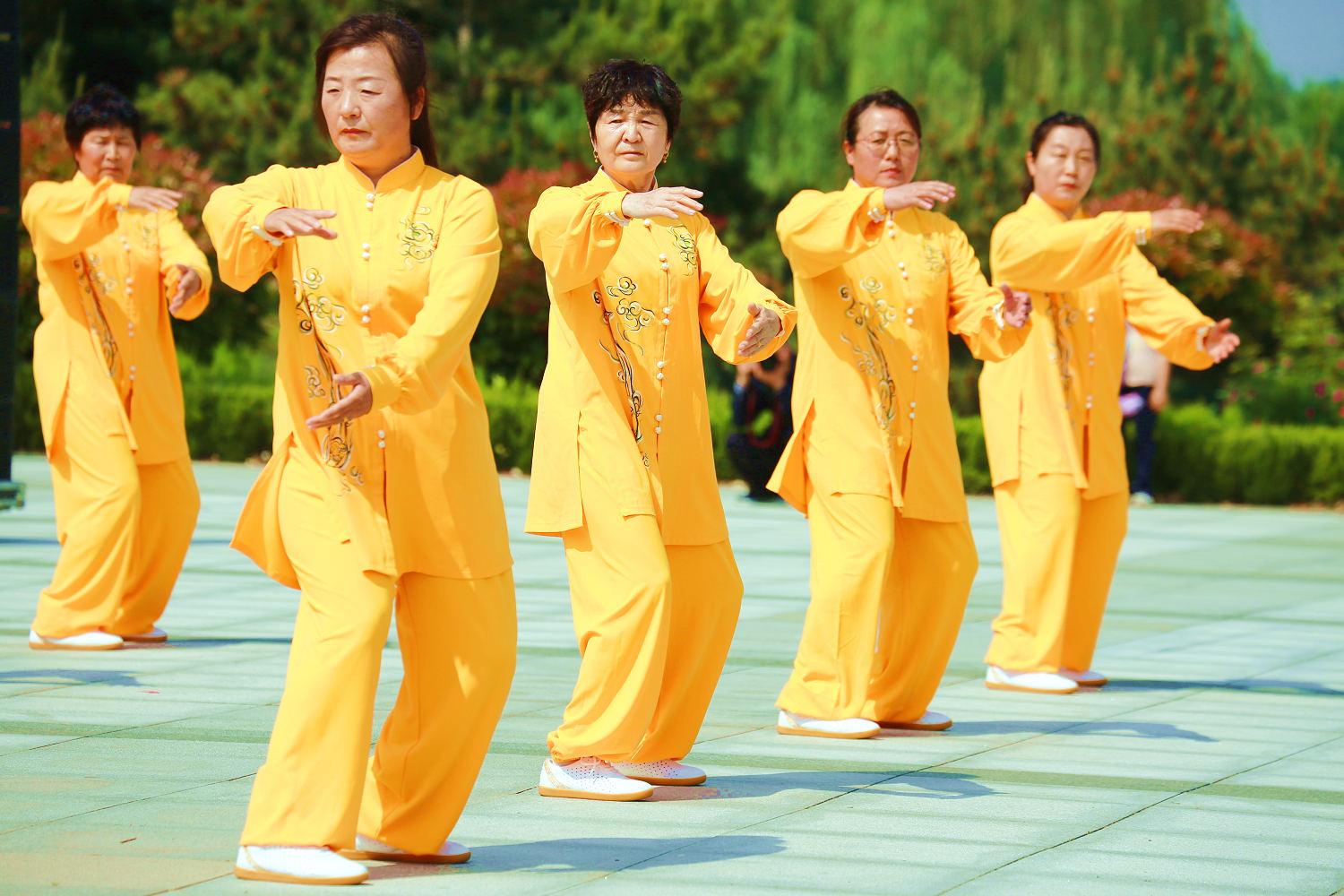 中国体育彩票“恒地 天悦杯”泰安市第十四届全民健身运动会开幕