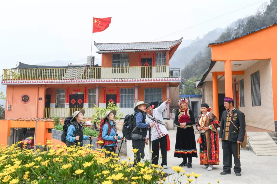 金飞豹：我在怒江有个探险工作室