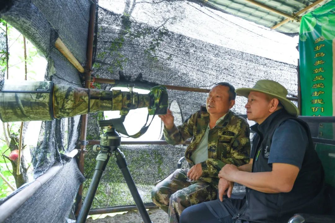 金飞豹：我在怒江有个探险工作室