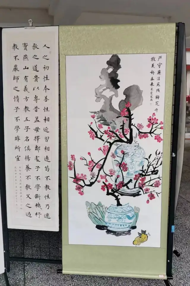 清风扬正气 笔墨书廉韵 —— 武穴市东方红小学举行首届清廉书画作品展