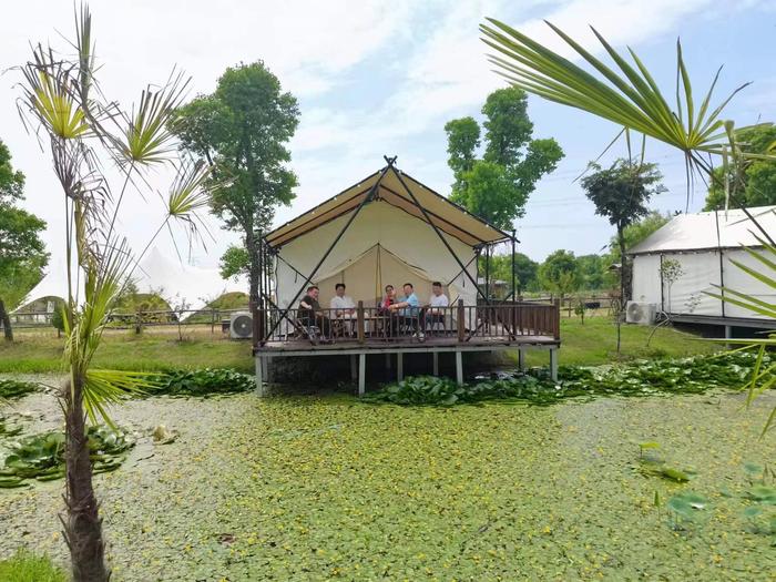 文化艺术的社区之旅：中国书画院安徽分院送文化到肥东国光社区 