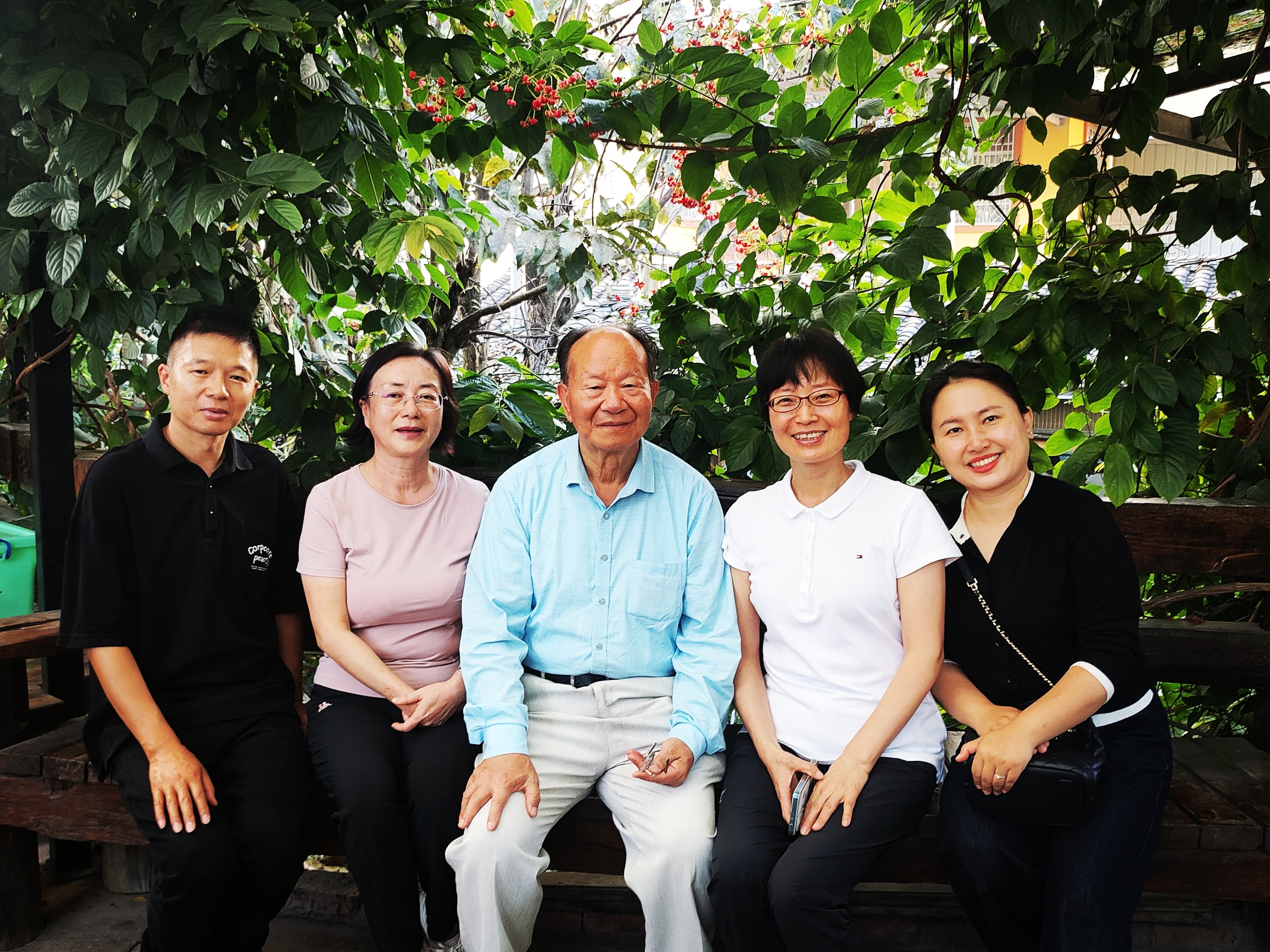 著名语言学家骆小所教授到德宏师范高等专科学校作学术讲座