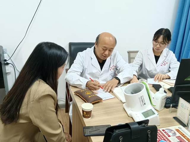 世界以痛吻我，我却报之以歌