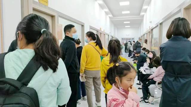 世界以痛吻我，我却报之以歌