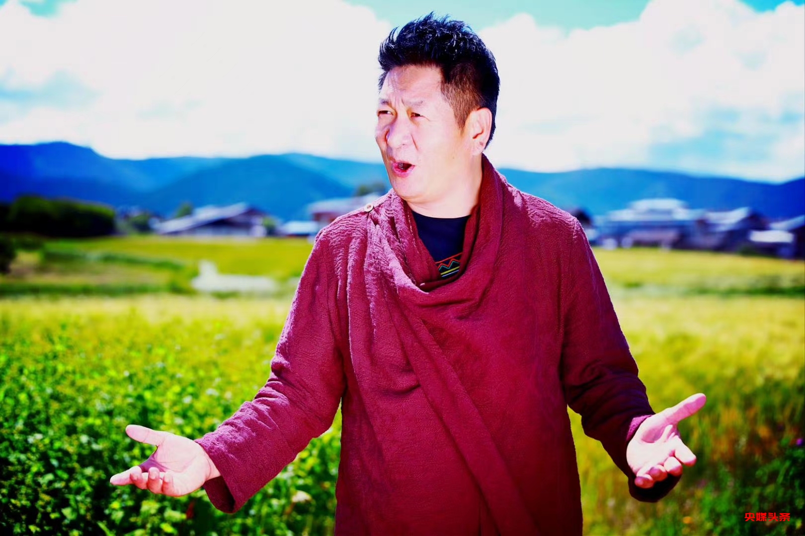 《三十春秋》李俊峰MV演唱专辑正式发行，昆明见证音乐新里程碑