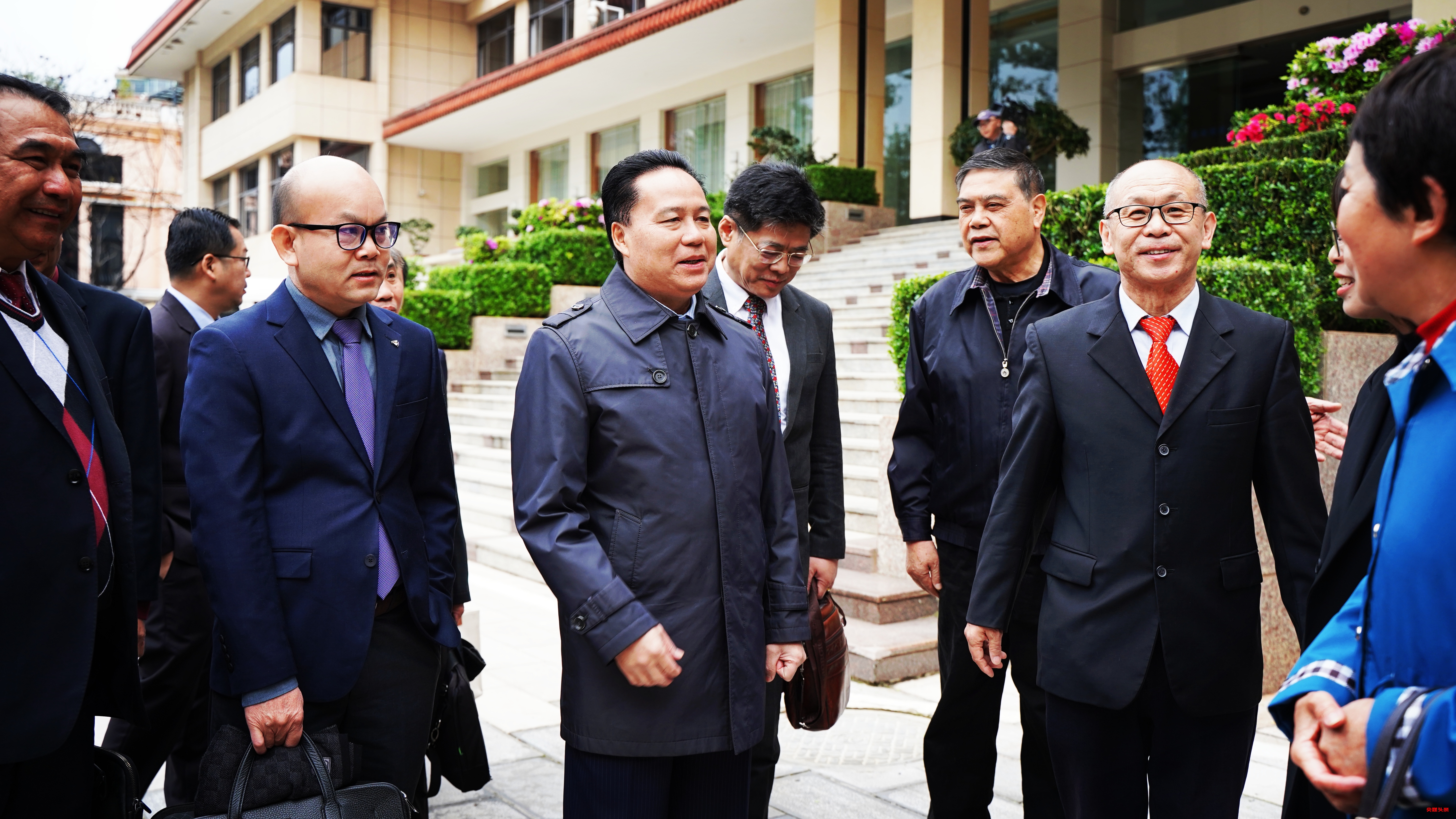 中老智库携手：共建经济走廊，推动区域繁荣