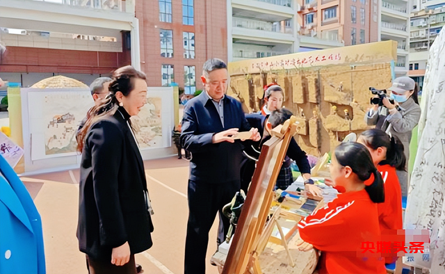 2025年黄石市中小学体卫艺工作会召开